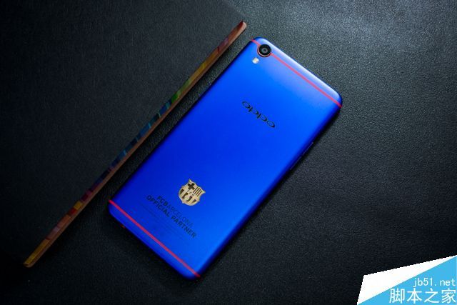 OPPO R9巴萨定制版真机图赏 红蓝配色+闪耀豪门风_第11张图片