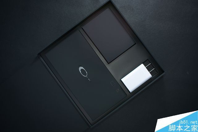 OPPO R9巴萨定制版真机图赏 红蓝配色+闪耀豪门风_第5张图片