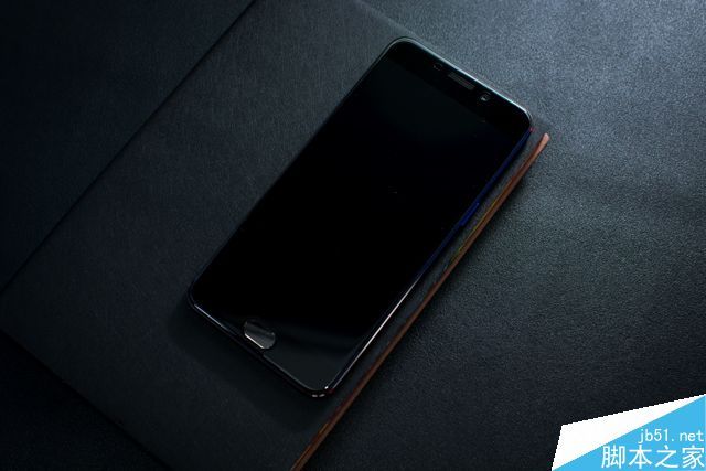 OPPO R9巴萨定制版真机图赏 红蓝配色+闪耀豪门风_第7张图片