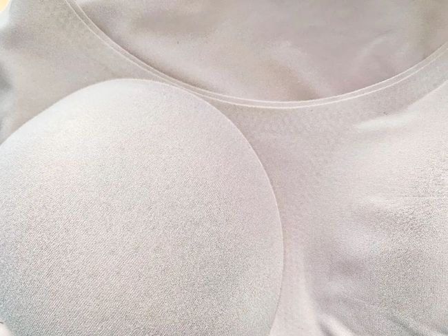 如何挑到适合夏天的内衣?欧阳娜娜这件必须入!_第31张图片