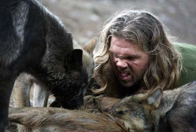 狼群中的男人（A Man Among Wolves）