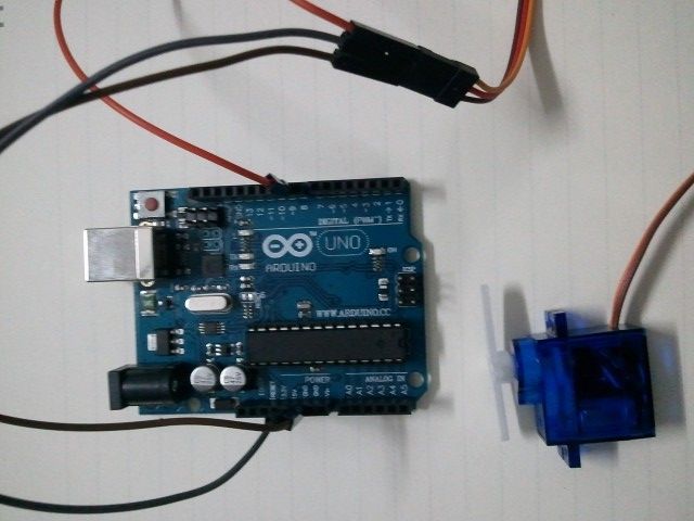 【Arduino】开发入门【八】舵机操作+源代码