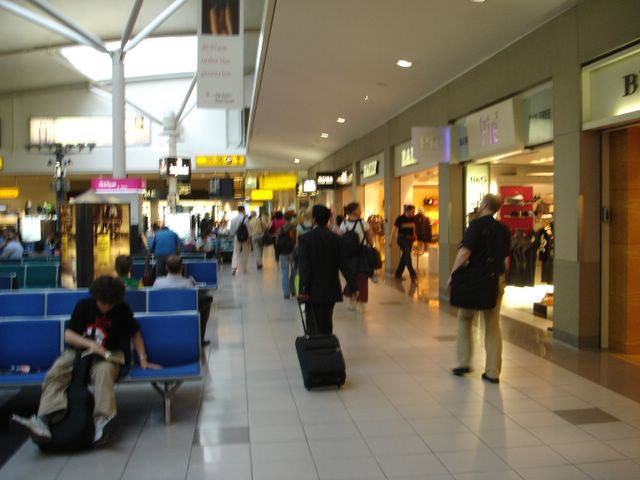 Google Comes To London: Google Space Launches at Heathrow Airport Terminal 1