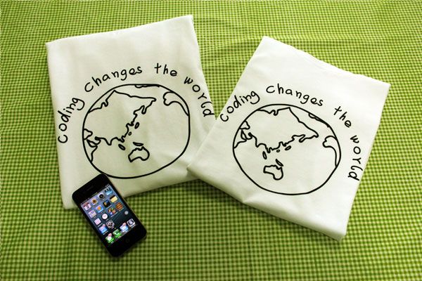 “Coding changes the world” 博客园2012T恤正式发布